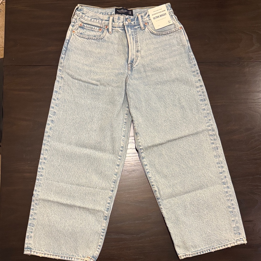 Abercrombie & Fitch Ultra Baggy Light Blue Denim